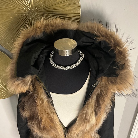**Stunning Real Raccoon Fur Coat** - Picture 2 of 8